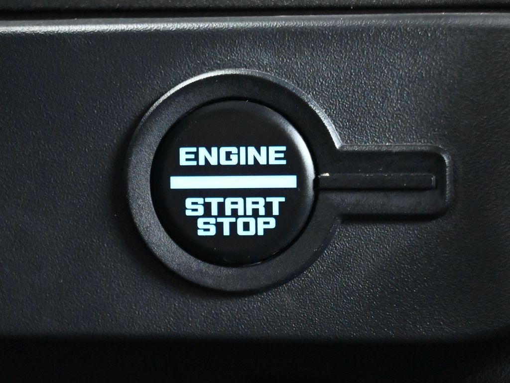 Used 2025 Ford Bronco Badlands - photo 5