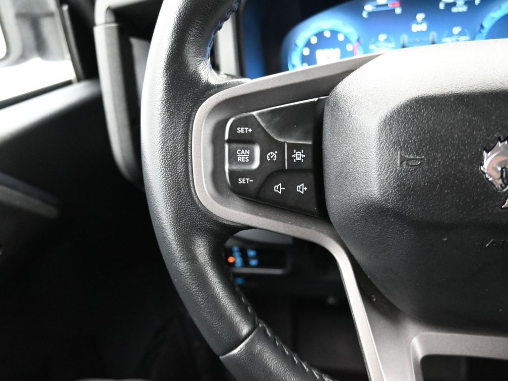 Used 2025 Ford Bronco Badlands - photo 6