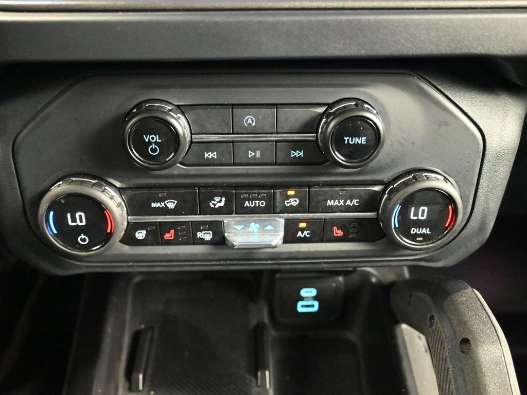 Used 2025 Ford Bronco Badlands - photo 10