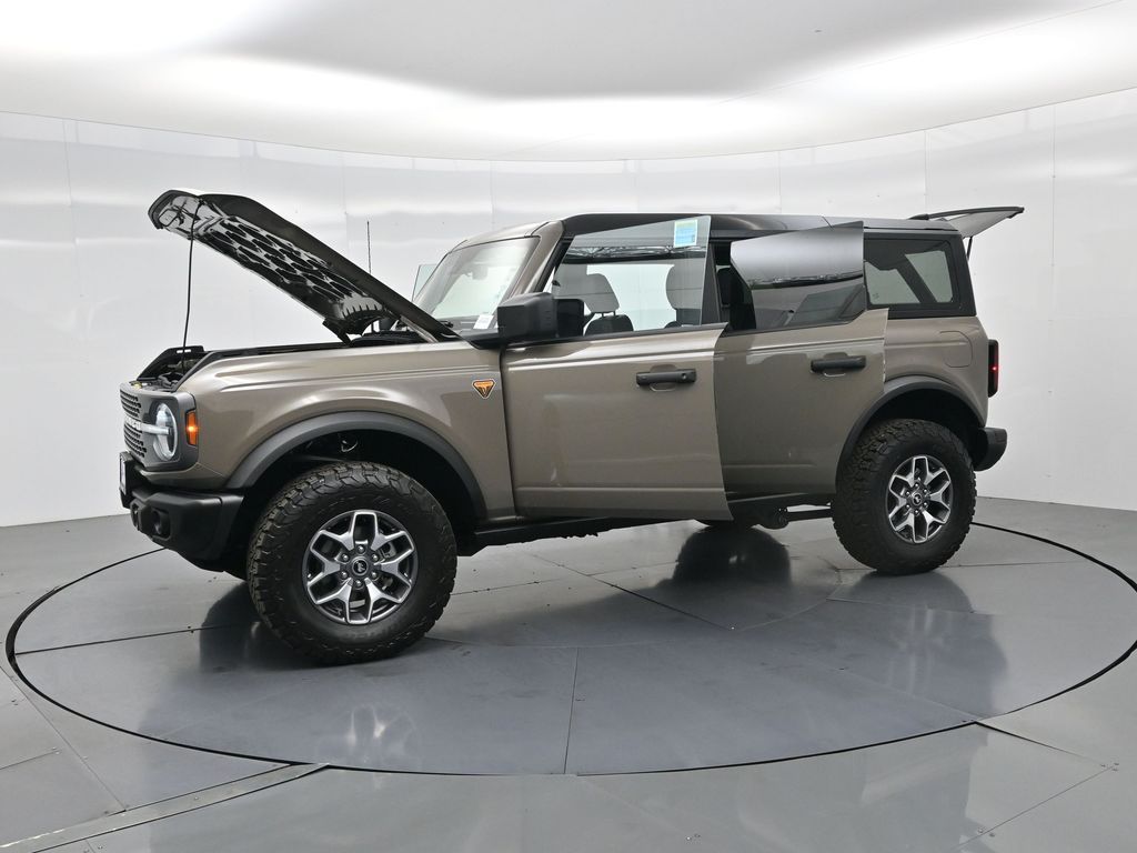 Used 2025 Ford Bronco Badlands - photo 14