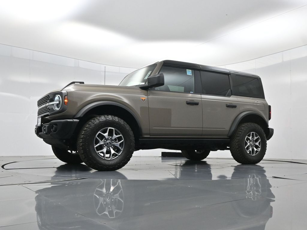 Used 2025 Ford Bronco Badlands - photo 23