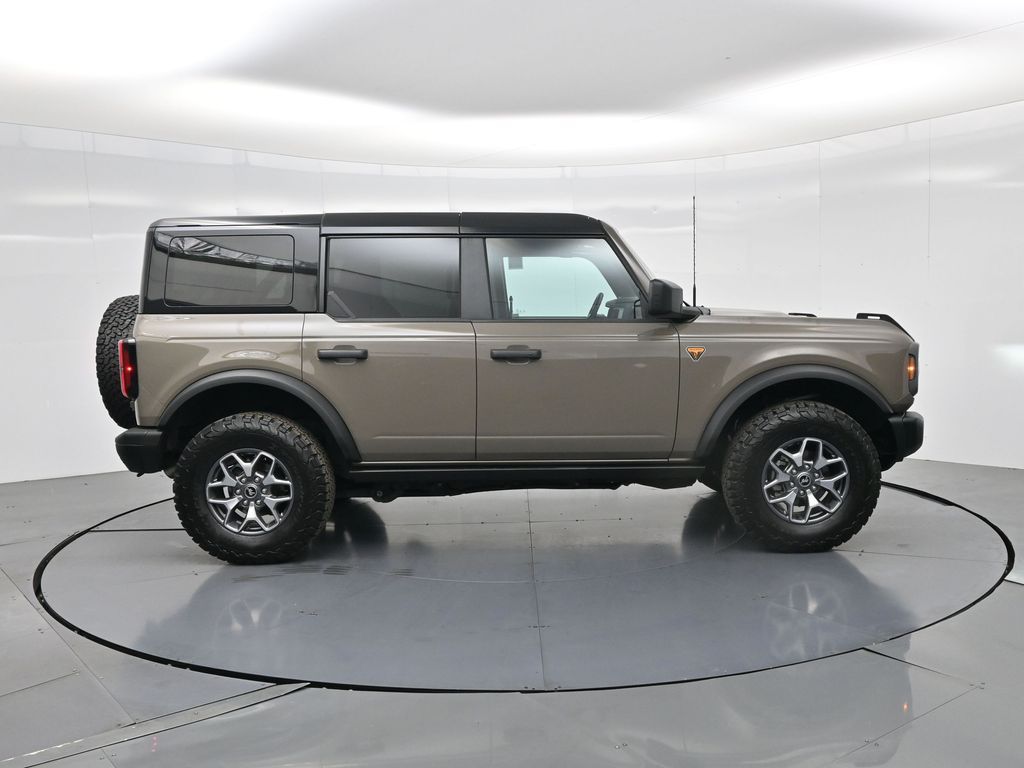 Used 2025 Ford Bronco Badlands - photo 43