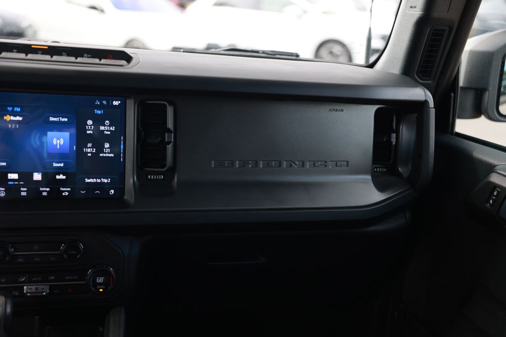 Used 2025 Ford Bronco Badlands - photo 9