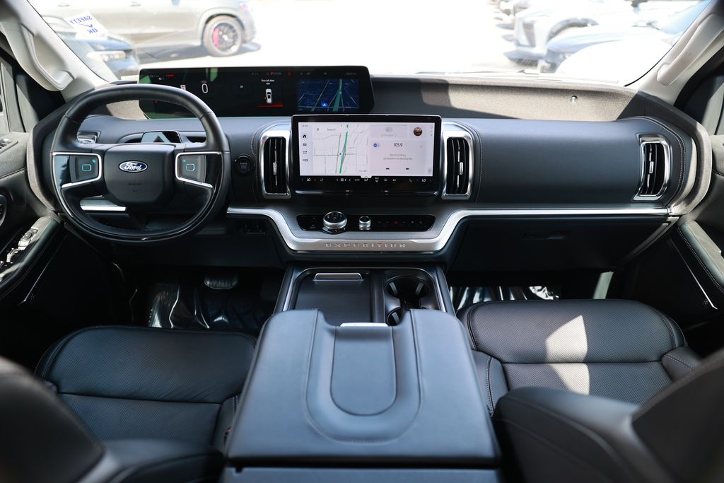 Used 2025 Ford Expedition Platinum - photo 6