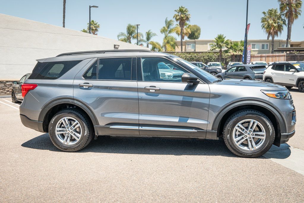 Used 2022 Ford Explorer XLT SUV - photo 8