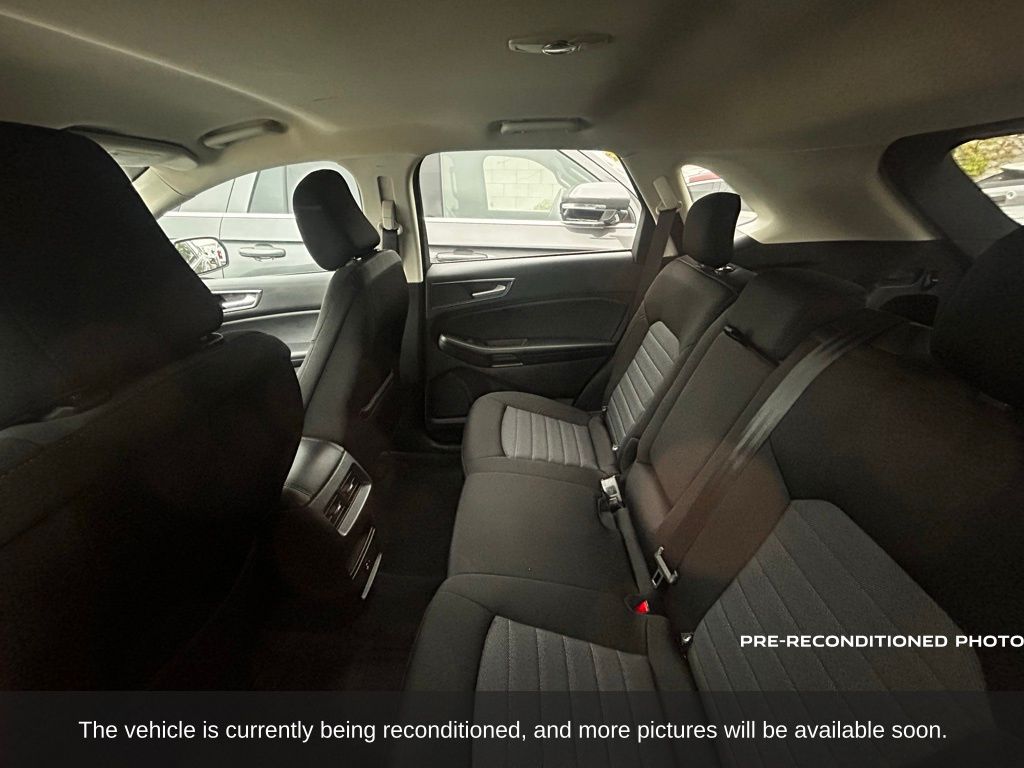 Used 2022 Ford Edge SE AWD SUV - photo 8
