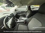 Used 2022 Ford Edge SE AWD SUV thumbnail 9