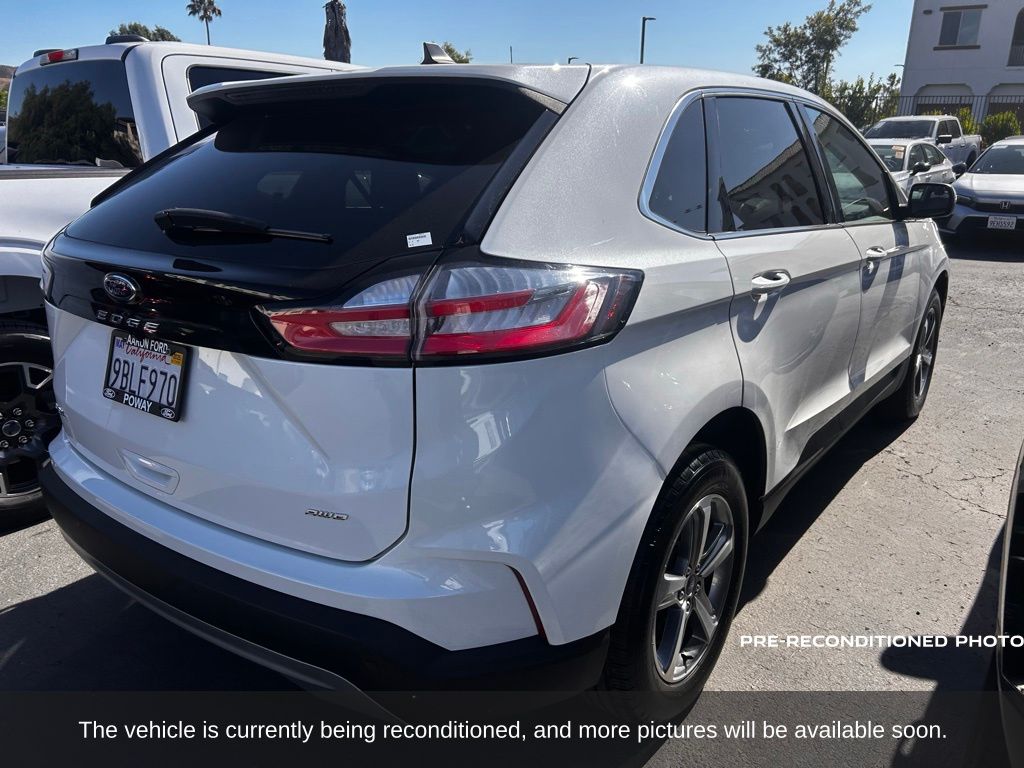 Used 2022 Ford Edge SEL AWD SUV - photo 4