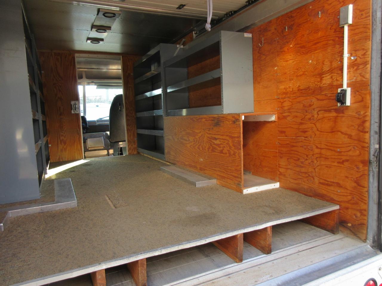 Used 2011 Ford E-350 Stripped Chassis - photo 43