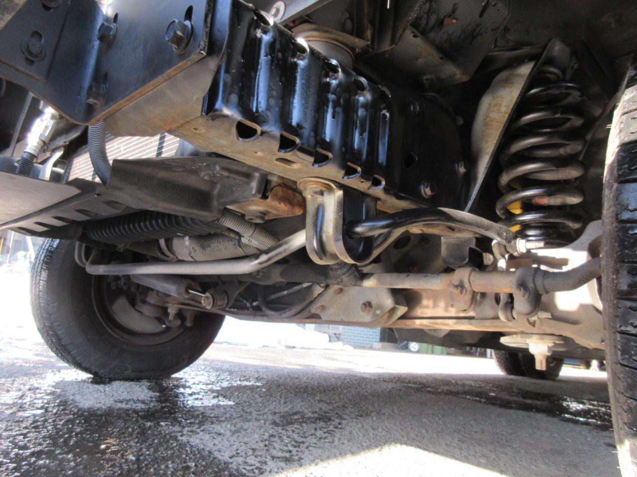 Used 2011 Ford E-350 Stripped Chassis - photo 27