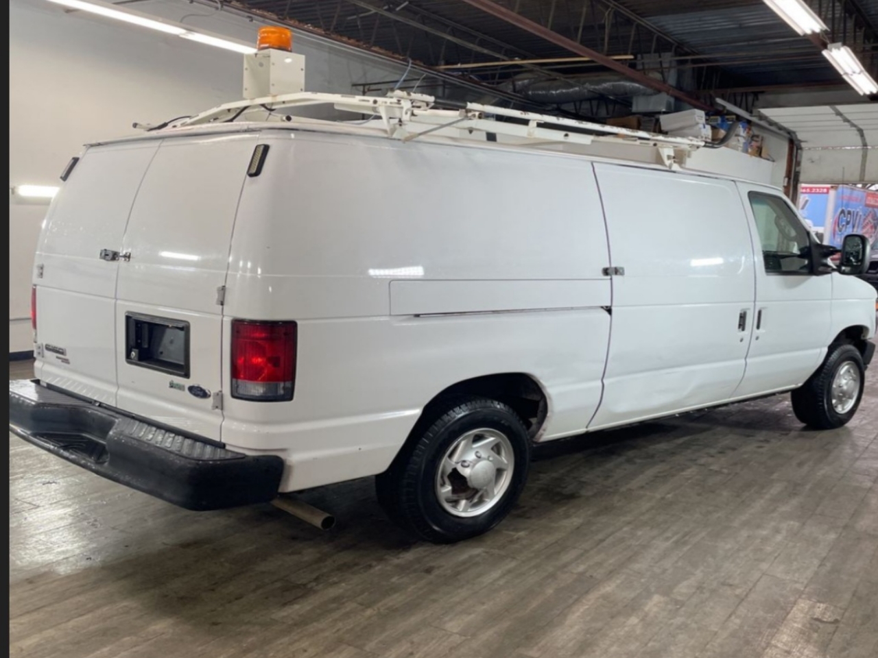 Used 2013 Ford E-150 - photo 2