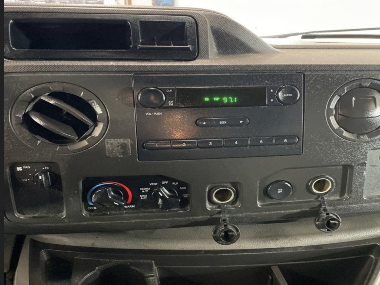 Used 2013 Ford E-150 Empty Cargo Van - photo 8