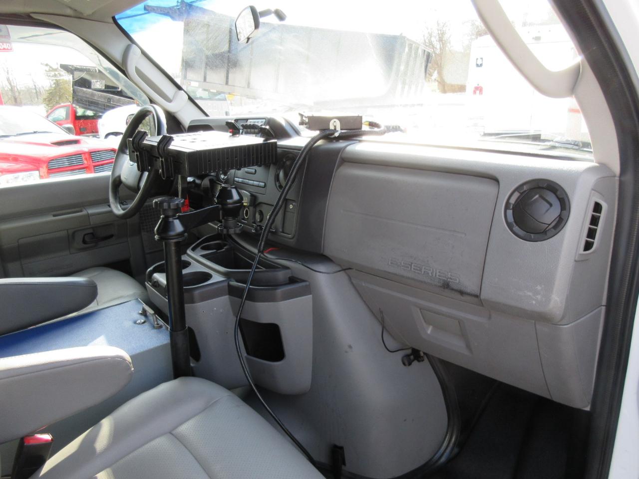 Used 2012 Ford E-350 Empty Cargo Van - photo 9