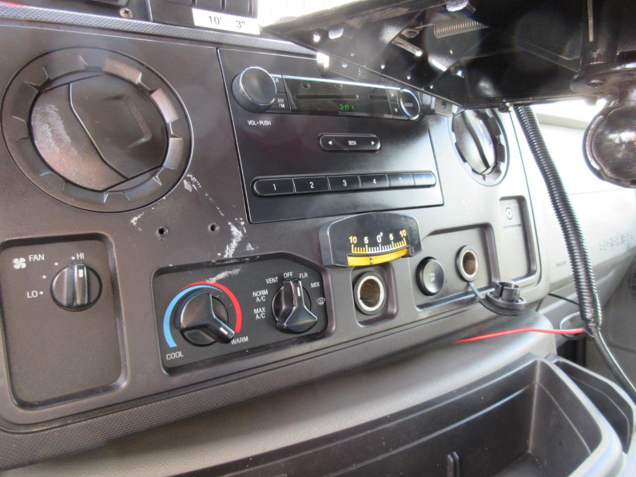 Used 2012 Ford E-350 Empty Cargo Van - photo 18