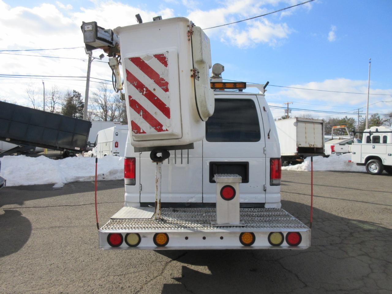 Used 2012 Ford E-350 Empty Cargo Van - photo 21