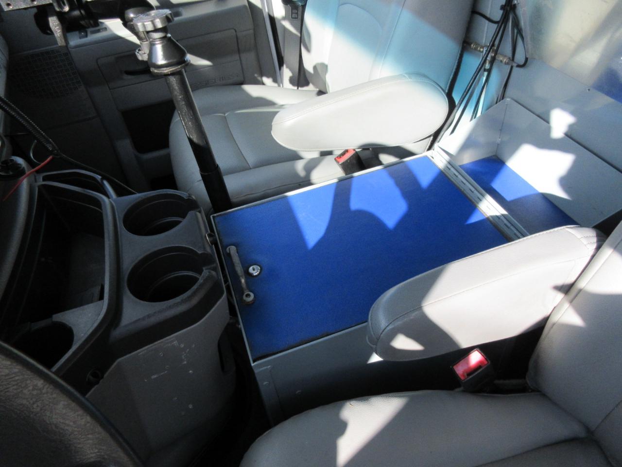 Used 2012 Ford E-350 Empty Cargo Van - photo 22