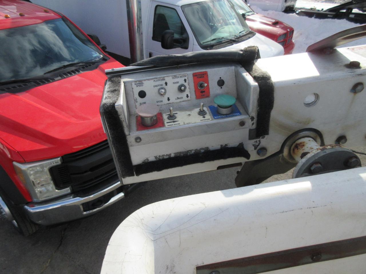 Used 2012 Ford E-350 Empty Cargo Van - photo 25