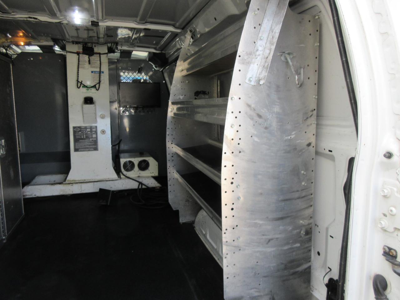 Used 2012 Ford E-350 Empty Cargo Van - photo 34
