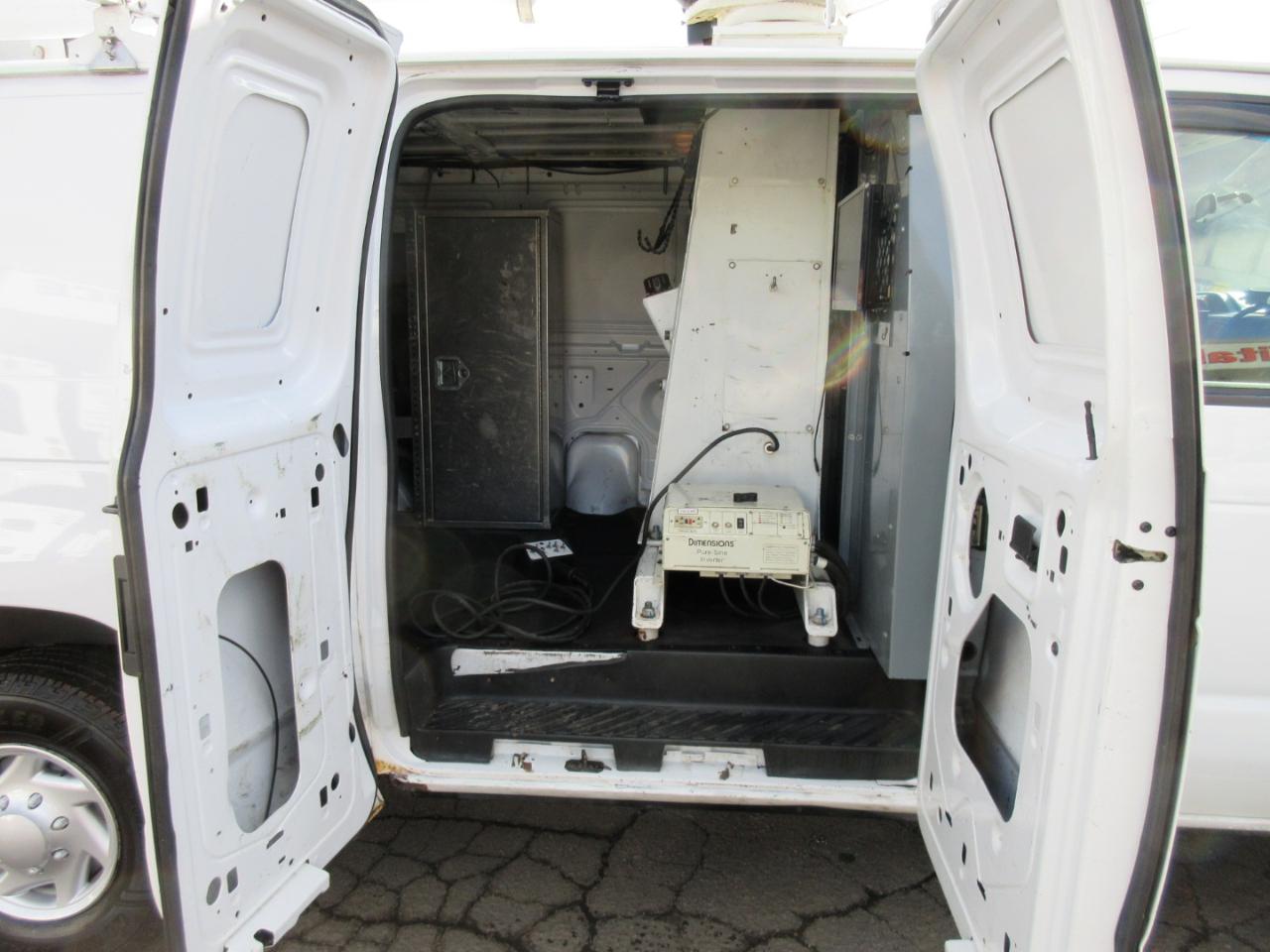 Used 2012 Ford E-350 - photo 1