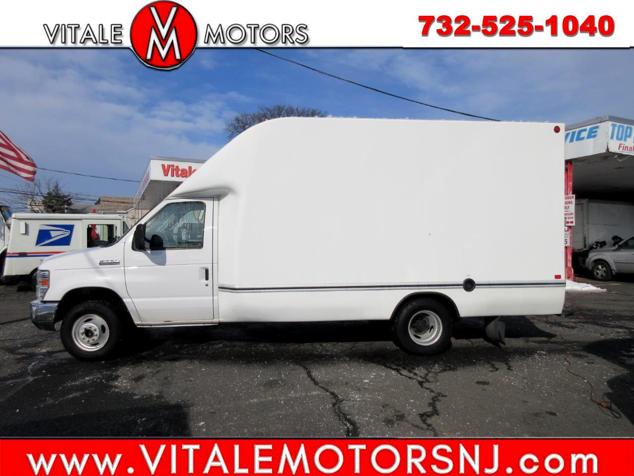 Used 2017 Ford E-350 - photo 1
