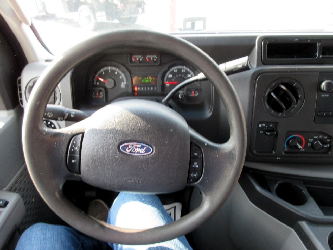 Used 2017 Ford E-350 Cutaway - photo 10