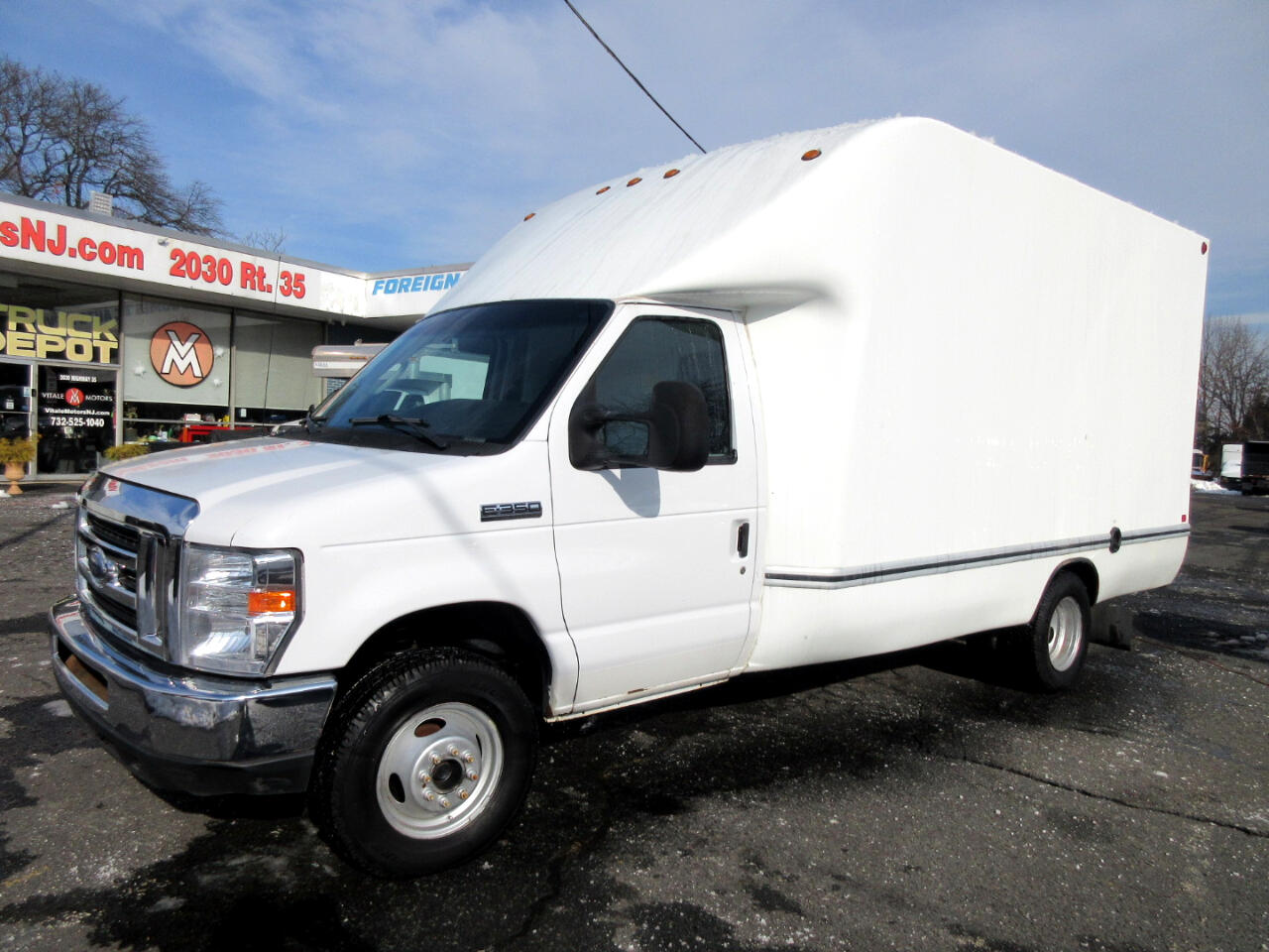 Used 2017 Ford E-350 Cutaway - photo 3