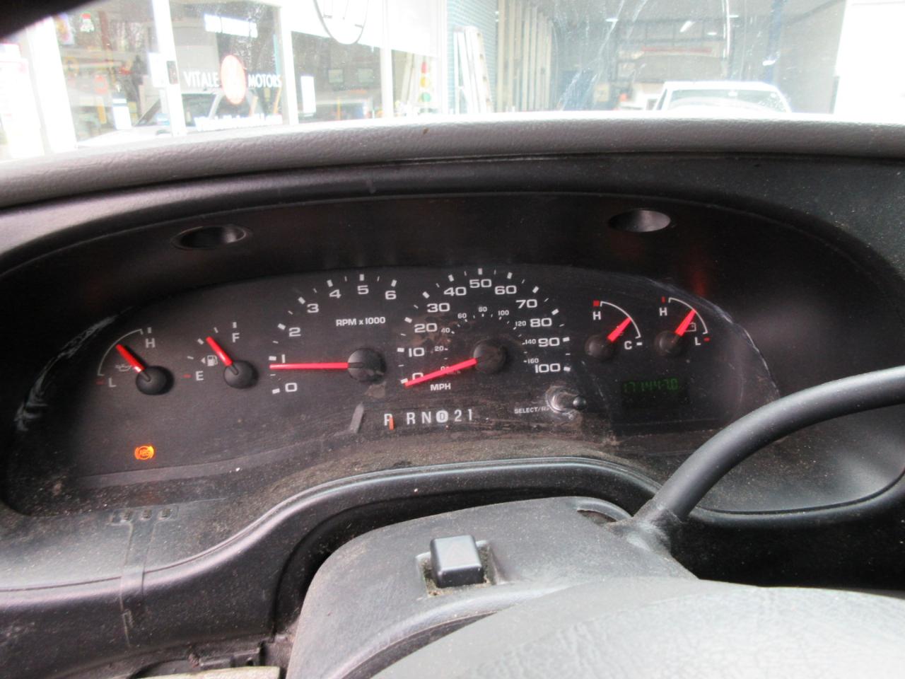 Used 2007 Ford E-350 Empty Cargo Van - photo 18