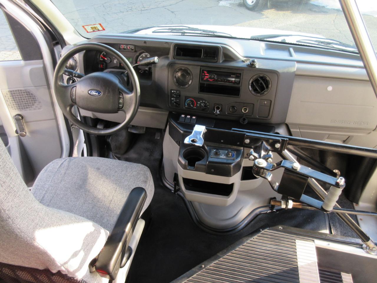 Used 2017 Ford E-350 Cutaway - photo 3