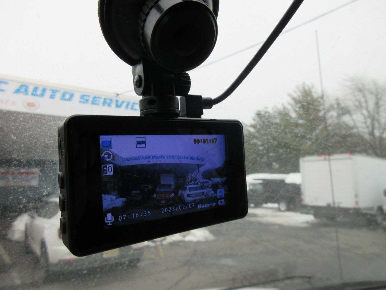 Used 2007 Ford E-350 Empty Cargo Van - photo 16