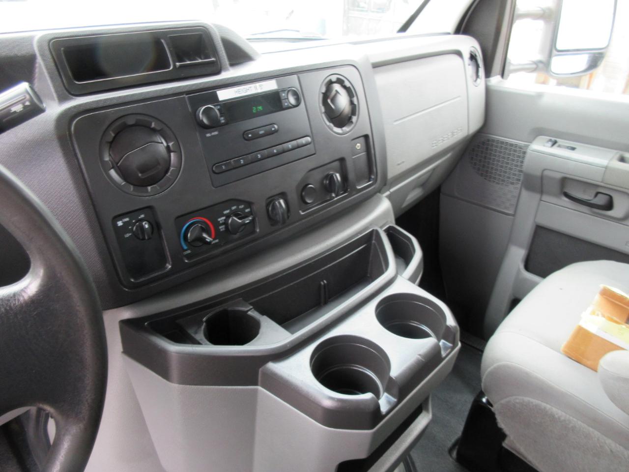 Used 2014 Ford E-450 Cutaway - photo 14