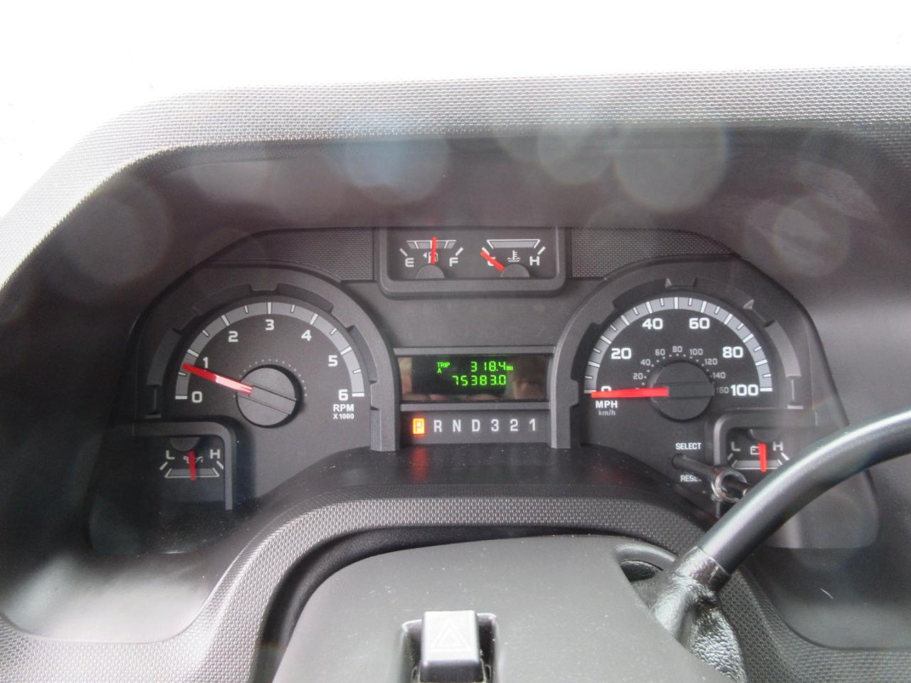 Used 2014 Ford E-450 Cutaway - photo 17