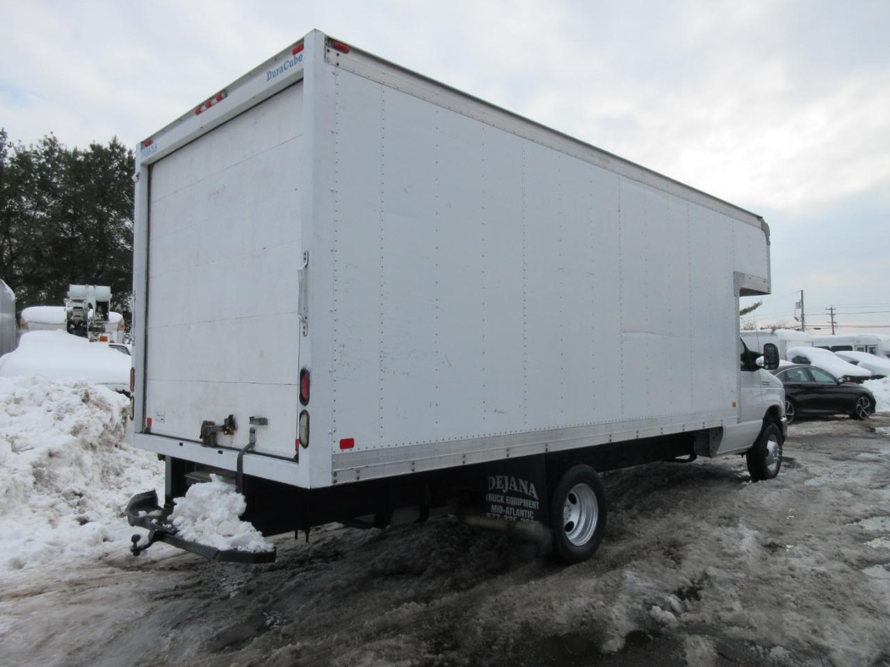 Used 2014 Ford E-450 Cutaway - photo 3