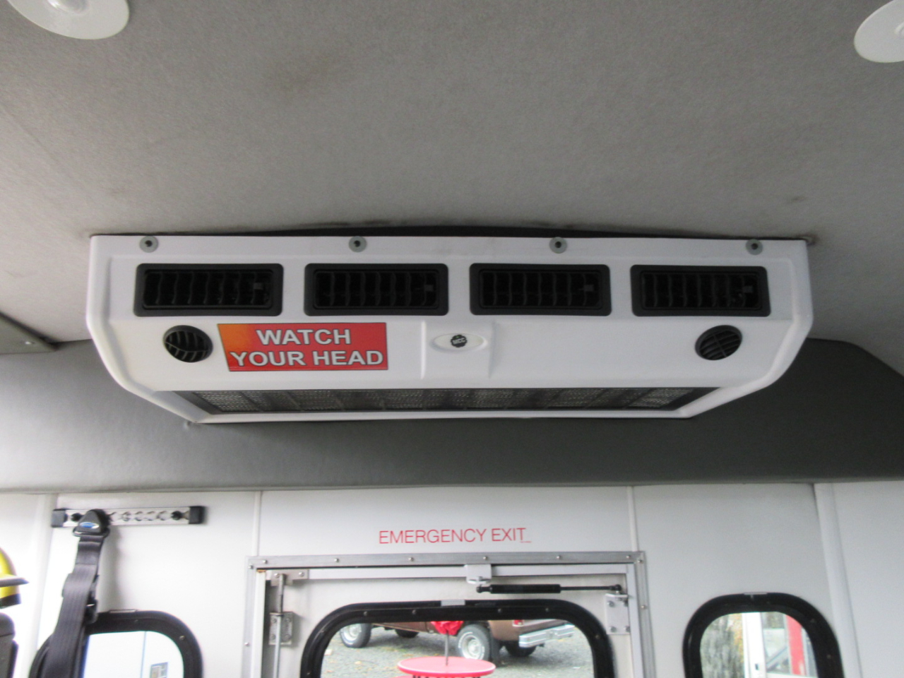 Used 2017 Ford E-450 Cutaway - photo 6