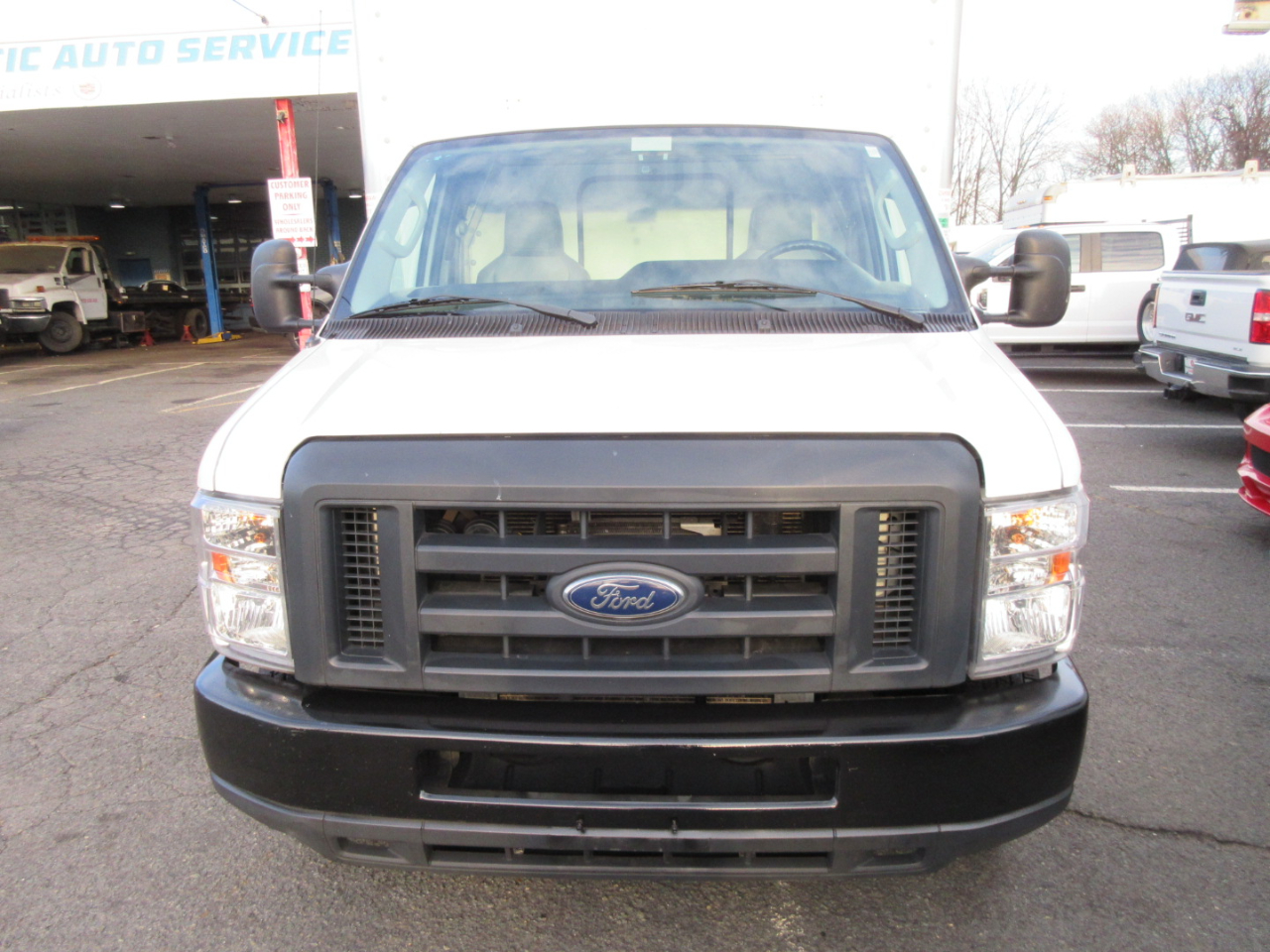 Used 2019 Ford E-350 Cutaway - photo 27