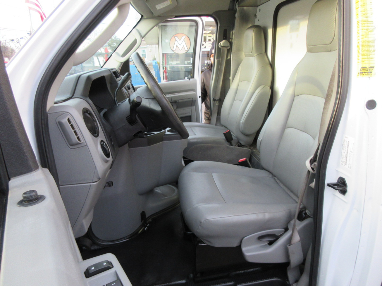 Used 2019 Ford E-350 Cutaway - photo 11