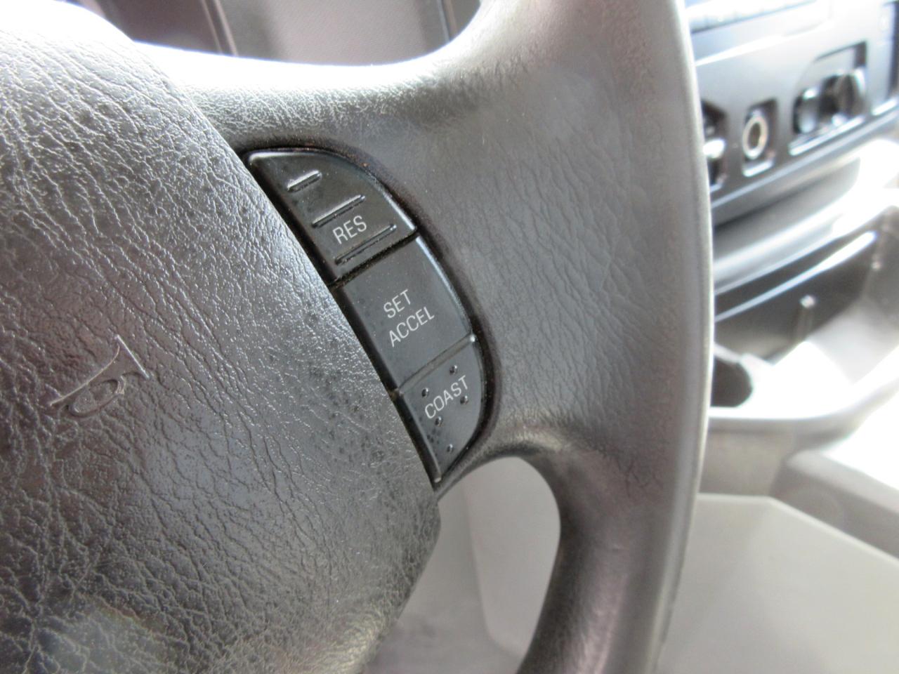 Used 2012 Ford E-350 Cutaway - photo 11