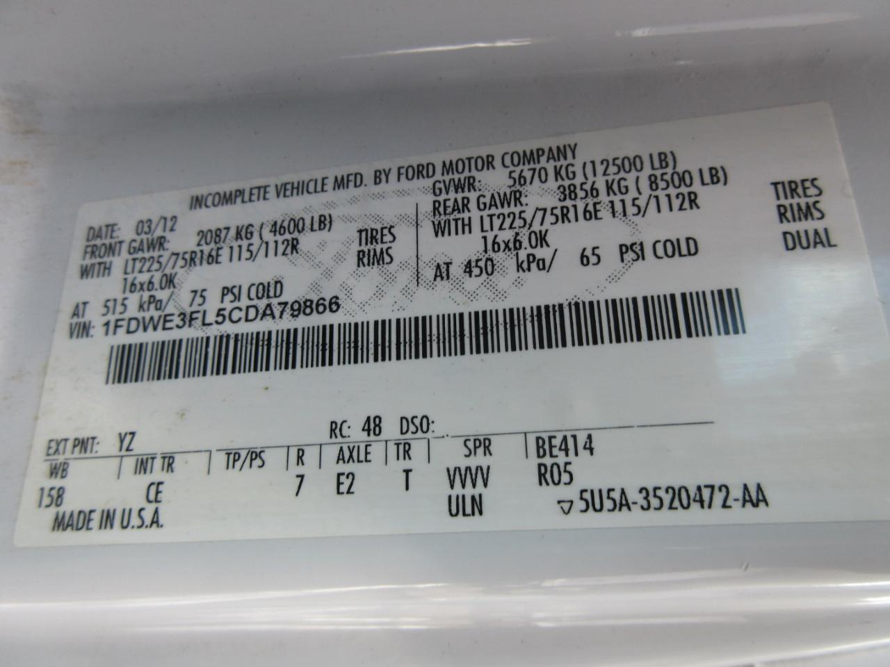 Used 2012 Ford E-350 Cutaway - photo 27