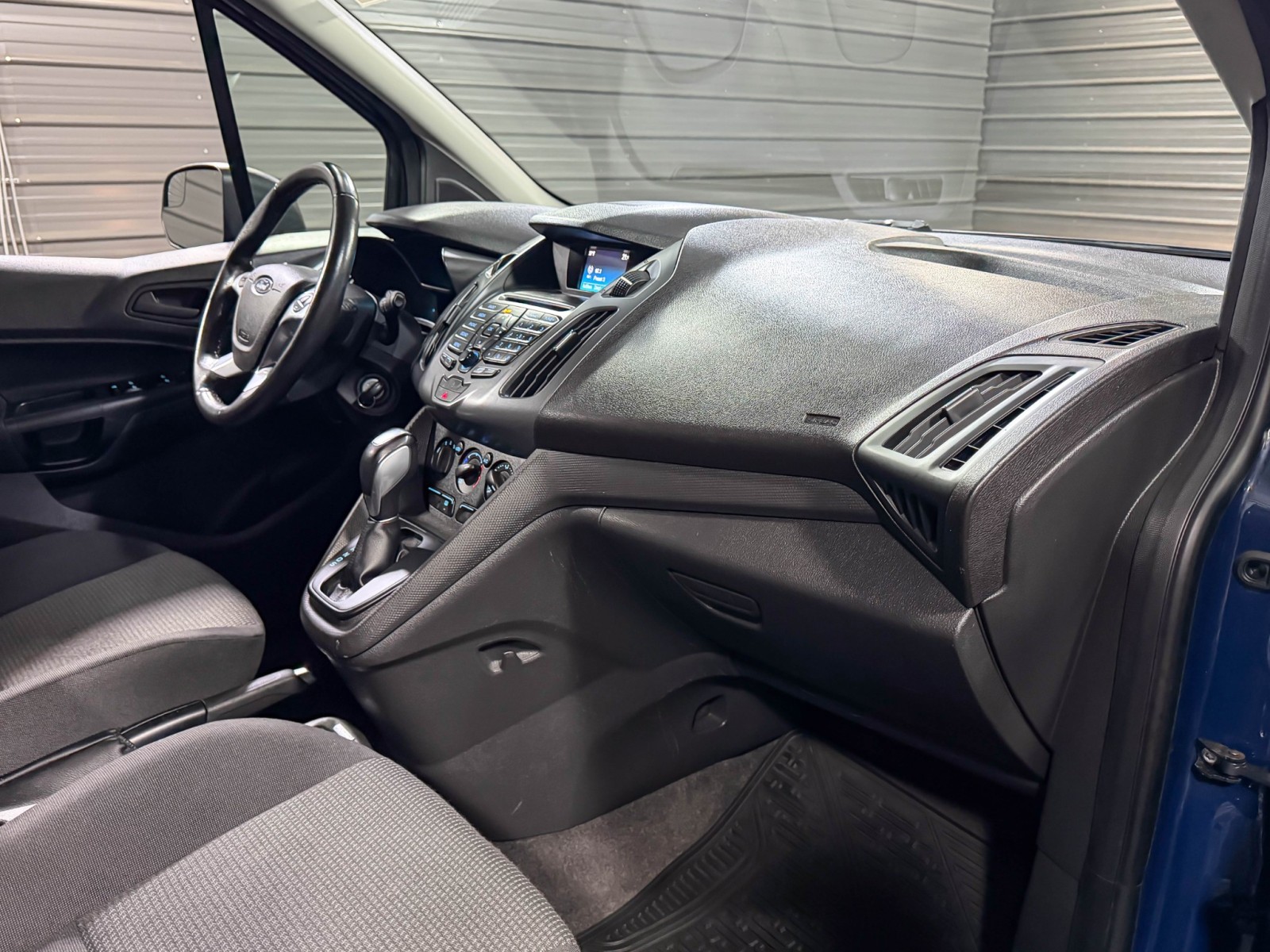Used 2018 Ford Transit Connect Empty Cargo Van - photo 14