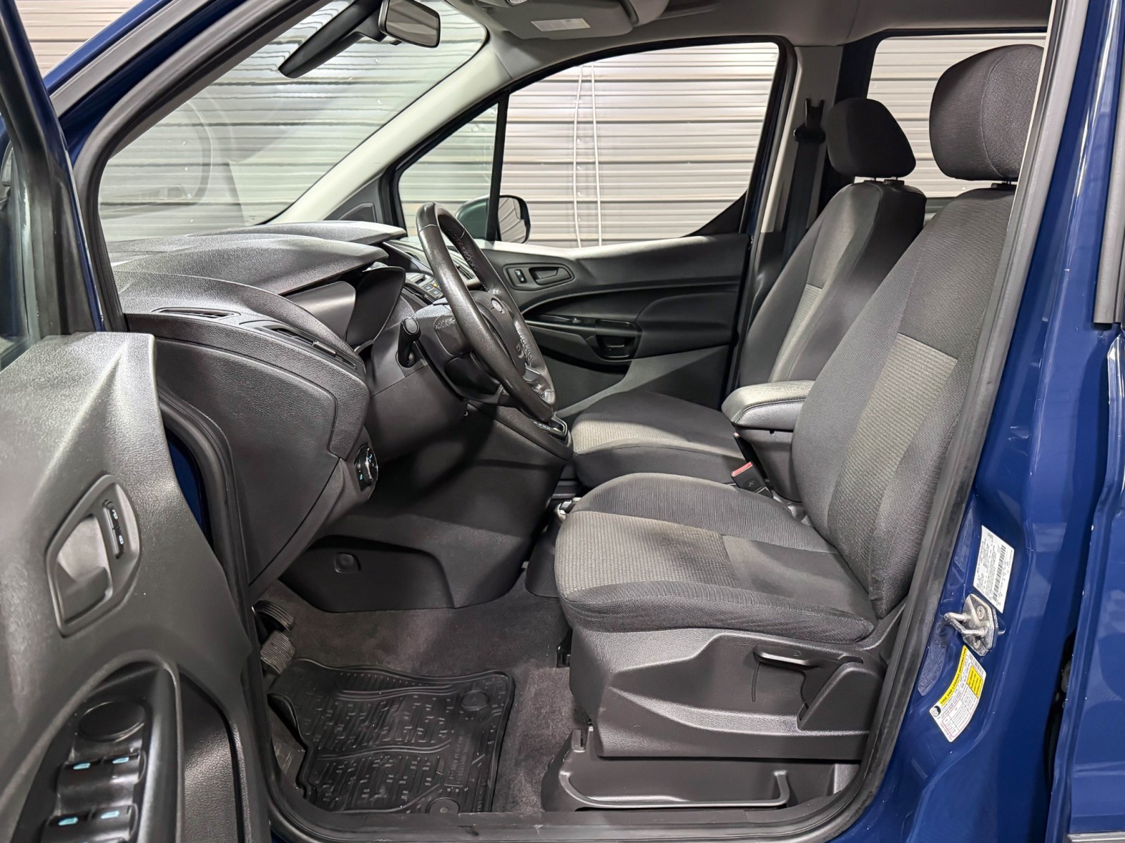 Used 2018 Ford Transit Connect Empty Cargo Van - photo 15