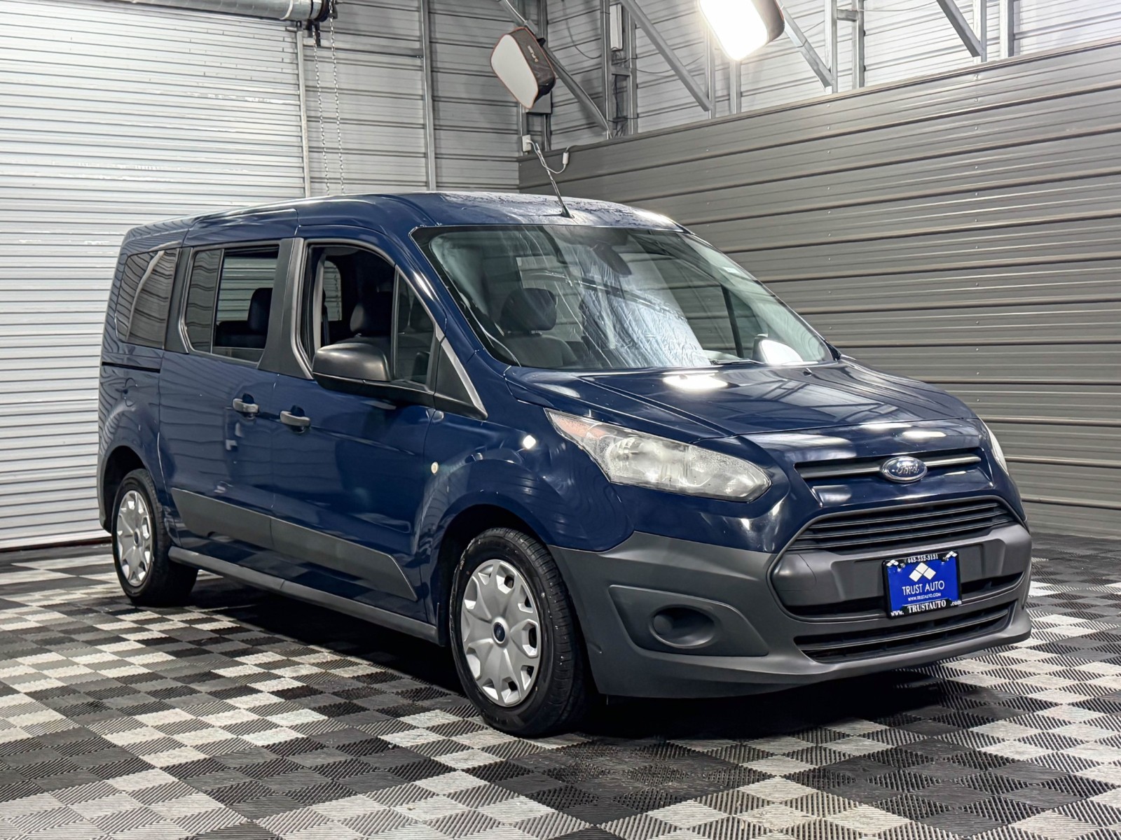 Used 2018 Ford Transit Connect Empty Cargo Van - photo 4