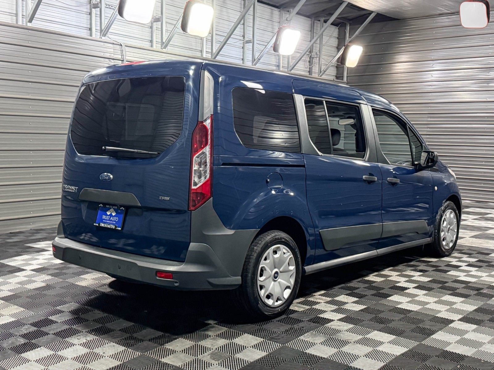 Used 2018 Ford Transit Connect Empty Cargo Van - photo 5