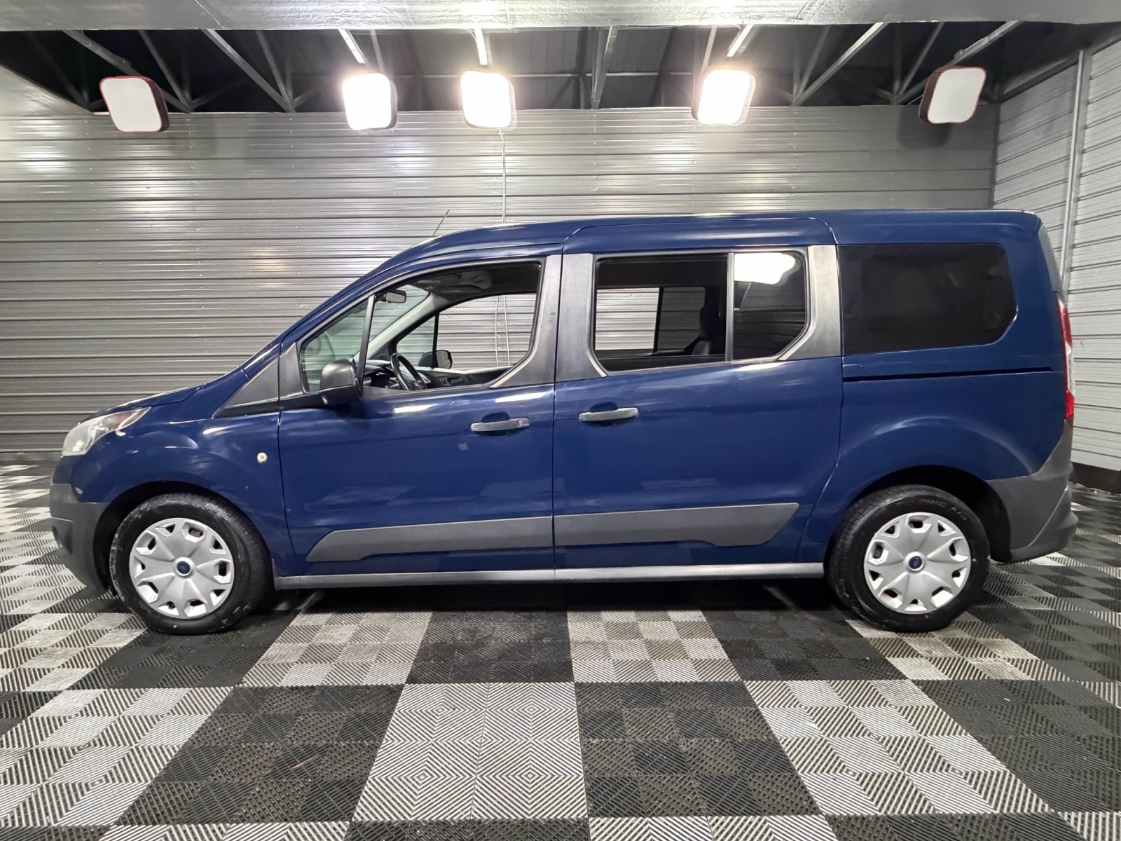 Used 2018 Ford Transit Connect Empty Cargo Van - photo 8