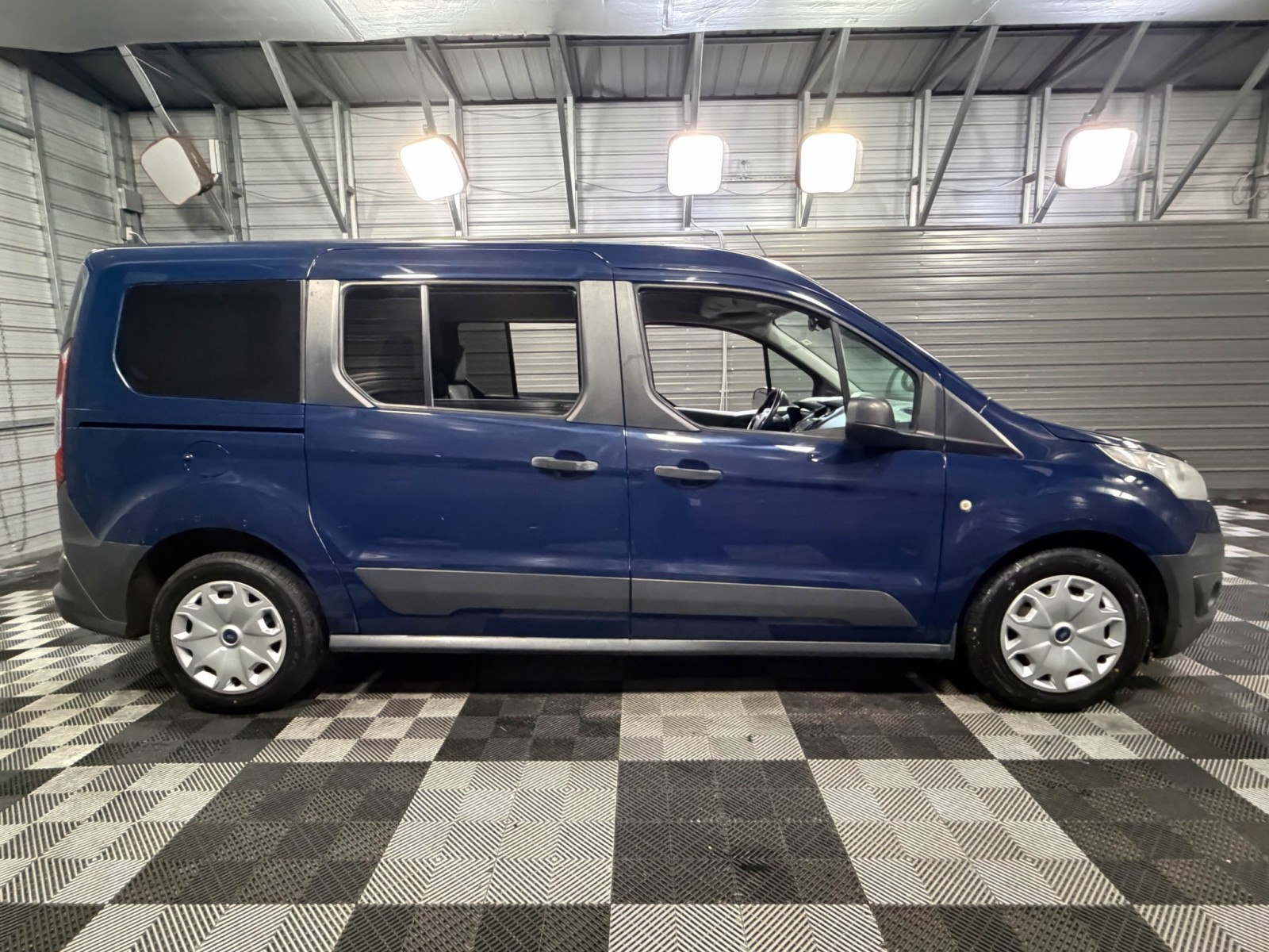 Used 2018 Ford Transit Connect Empty Cargo Van - photo 9