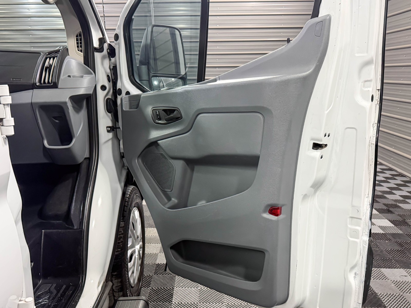 Used 2017 Ford Transit 150 Low Roof Empty Cargo Van - photo 21