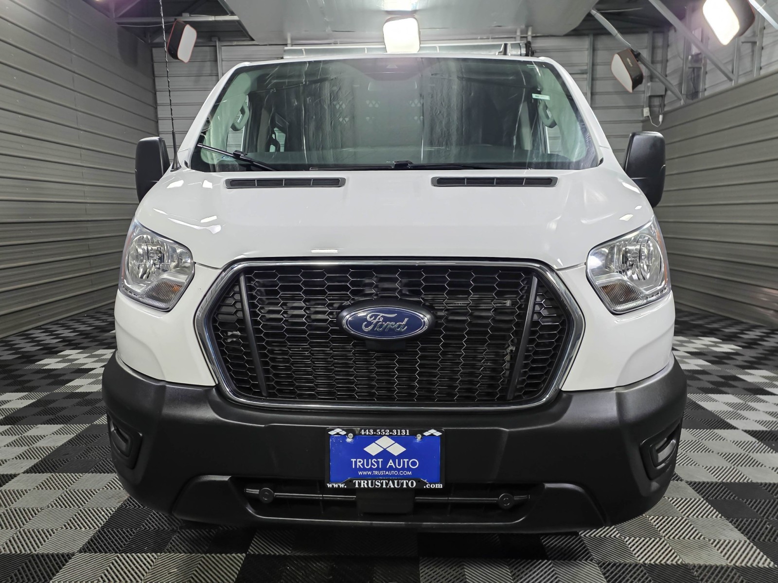 Used 2022 Ford Transit 250 Low Roof Empty Cargo Van - photo 4