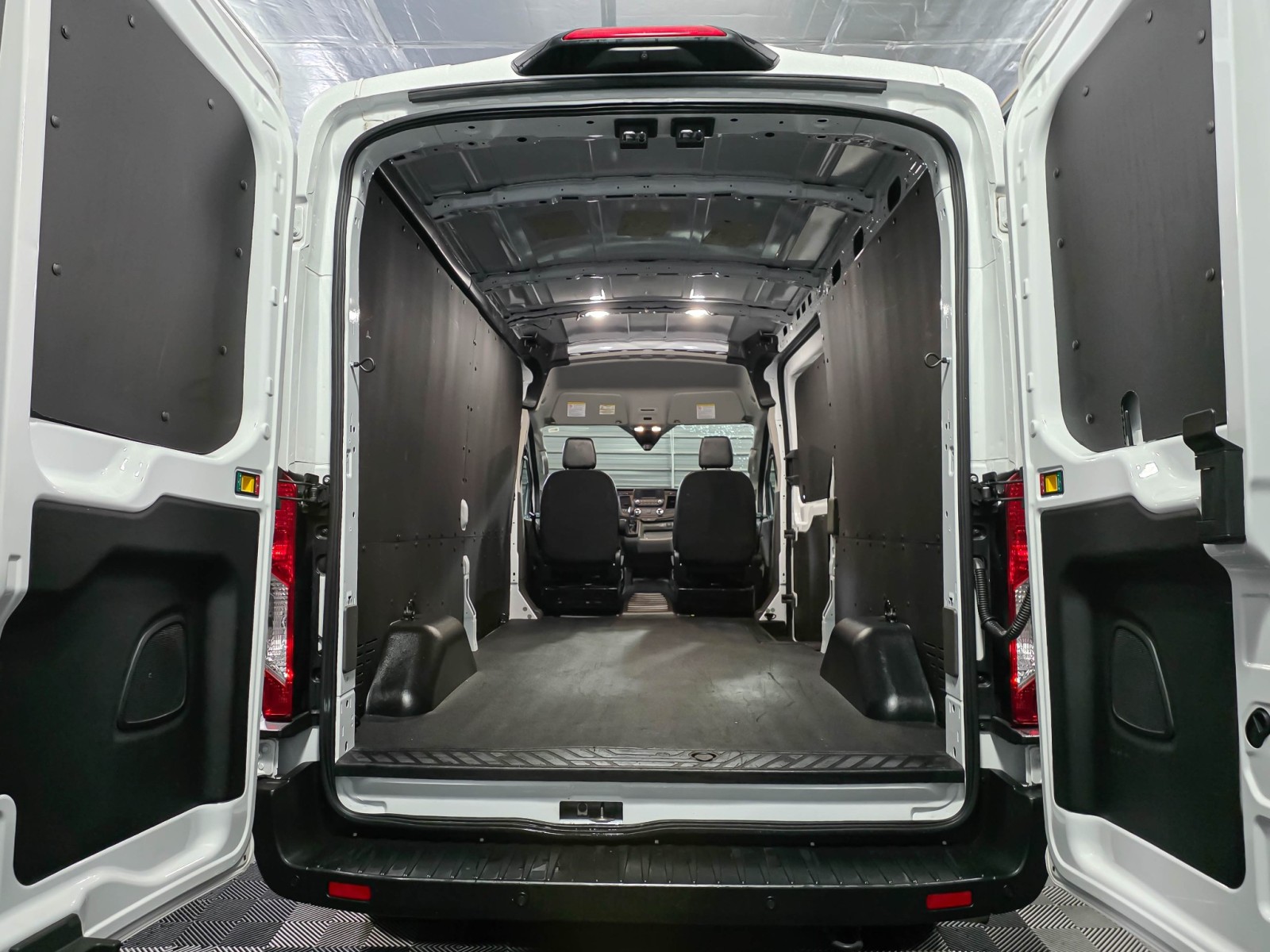 Used 2023 Ford Transit 250 Medium Roof Empty Cargo Van - photo 11