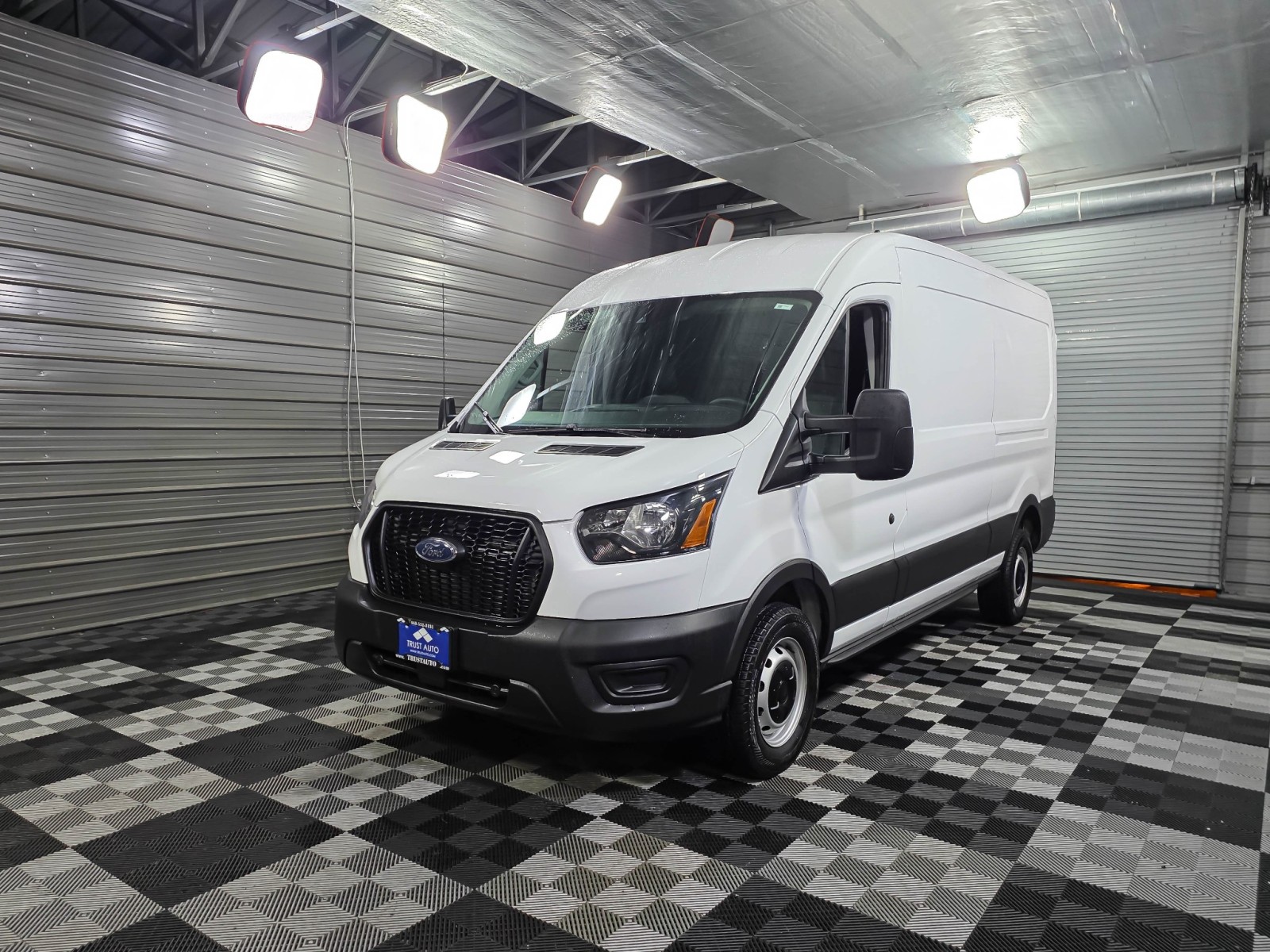 Used 2023 Ford Transit 250 Medium Roof Empty Cargo Van - photo 34