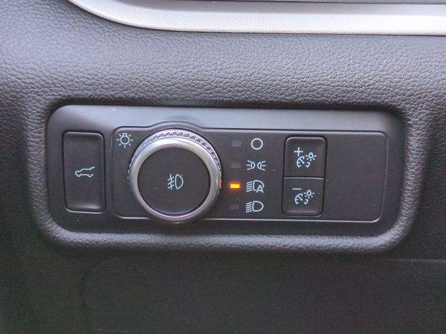 Used 2022 Ford Explorer XLT - photo 20
