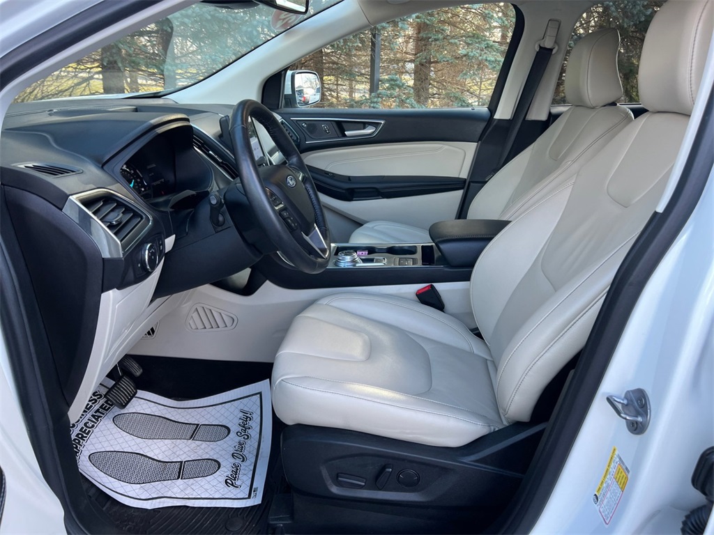 Used 2022 Ford Edge Titanium - photo 26