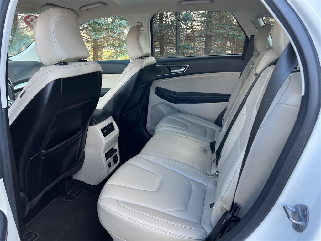 Used 2022 Ford Edge Titanium - photo 28